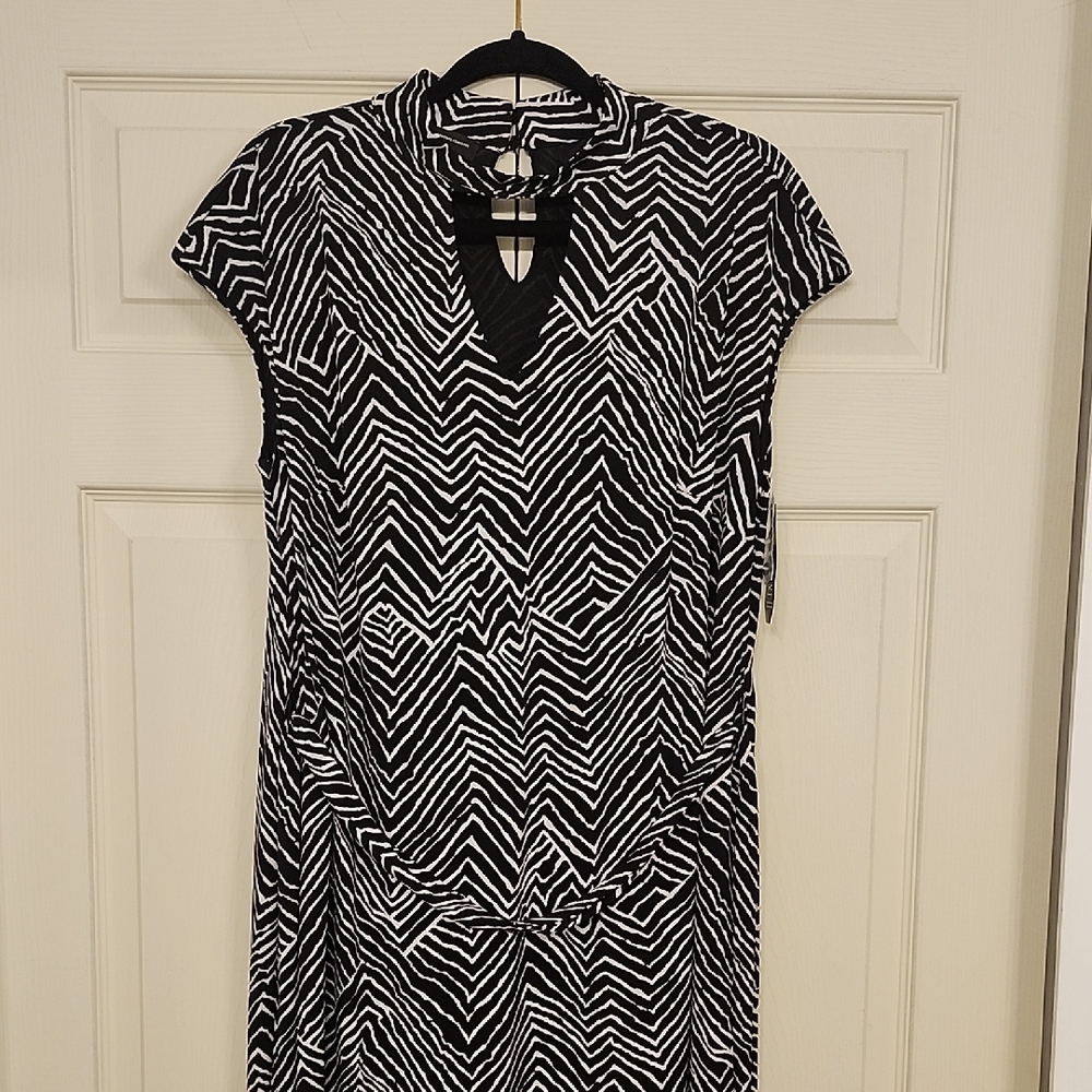 INC International Concepts Black and White Sheath Dress